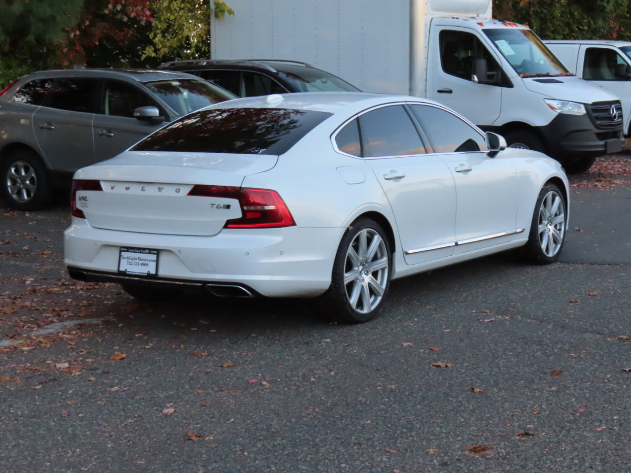 Used 2017 Volvo S90 T6 Inscription w/ Vision Package image 5