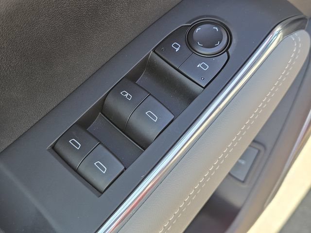 Used 2025 GMC Acadia Elevation w/ Elevation Premium Package FWD image 22
