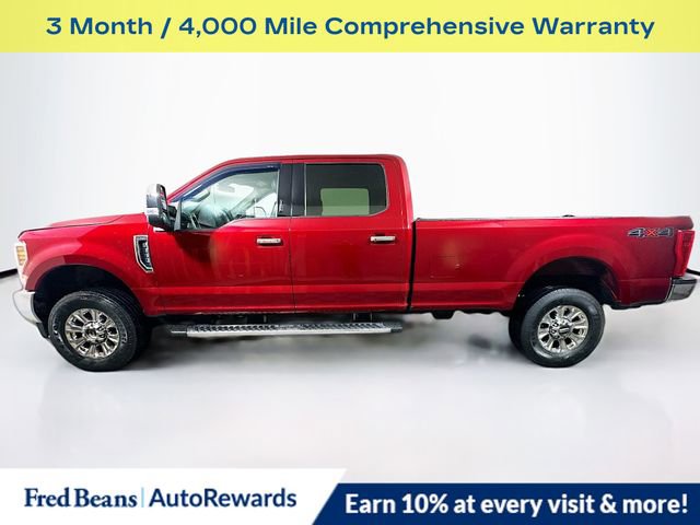 Used 2019 Ford F350 Lariat w/ Chrome Package image 4