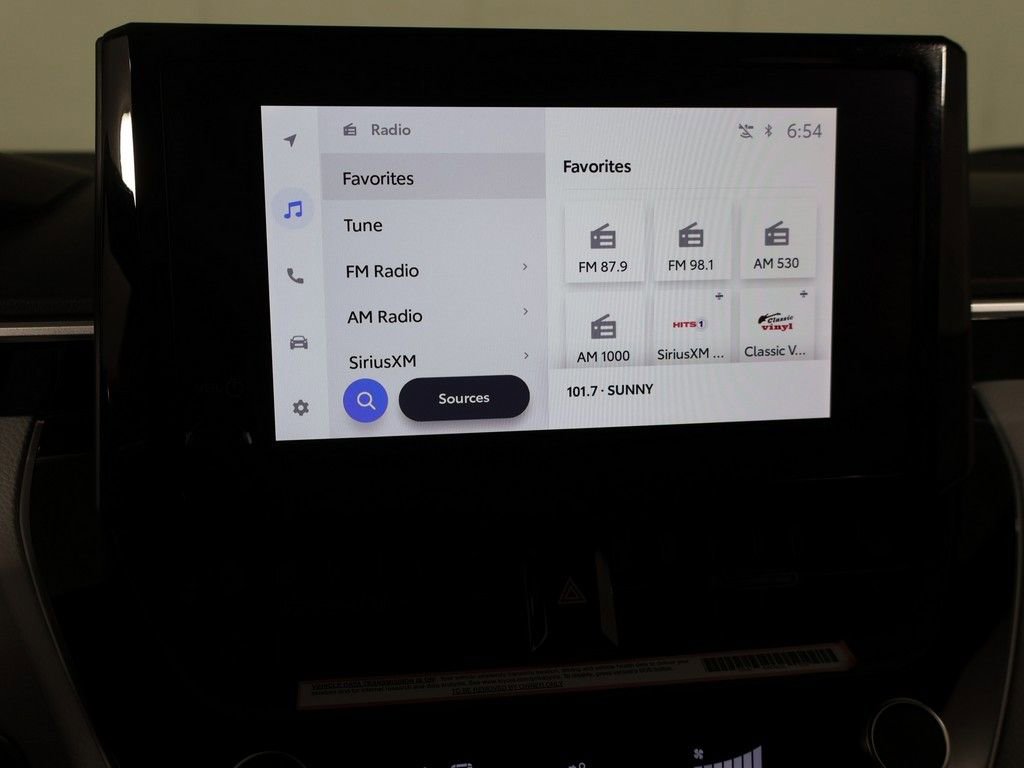 Used 2024 Toyota Corolla SE w/ Convenience Package image 40