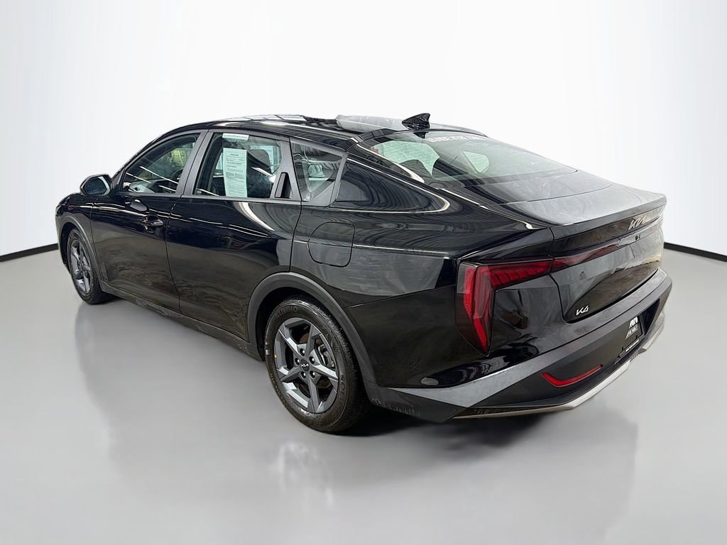 Used 2025 Kia K4 LXS image 7
