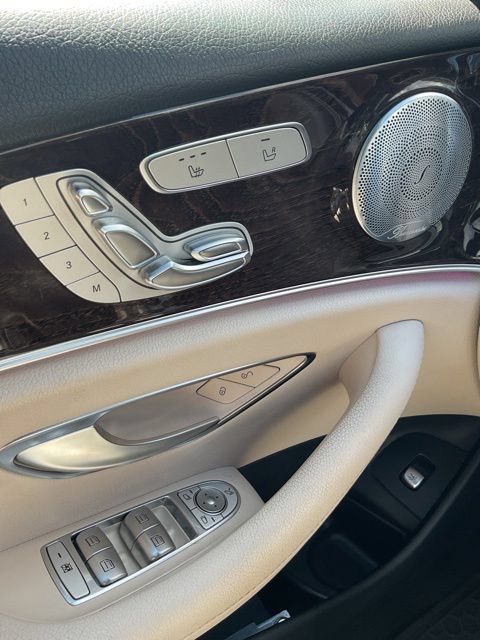 Used 2019 Mercedes-Benz E 300 4MATIC image 35