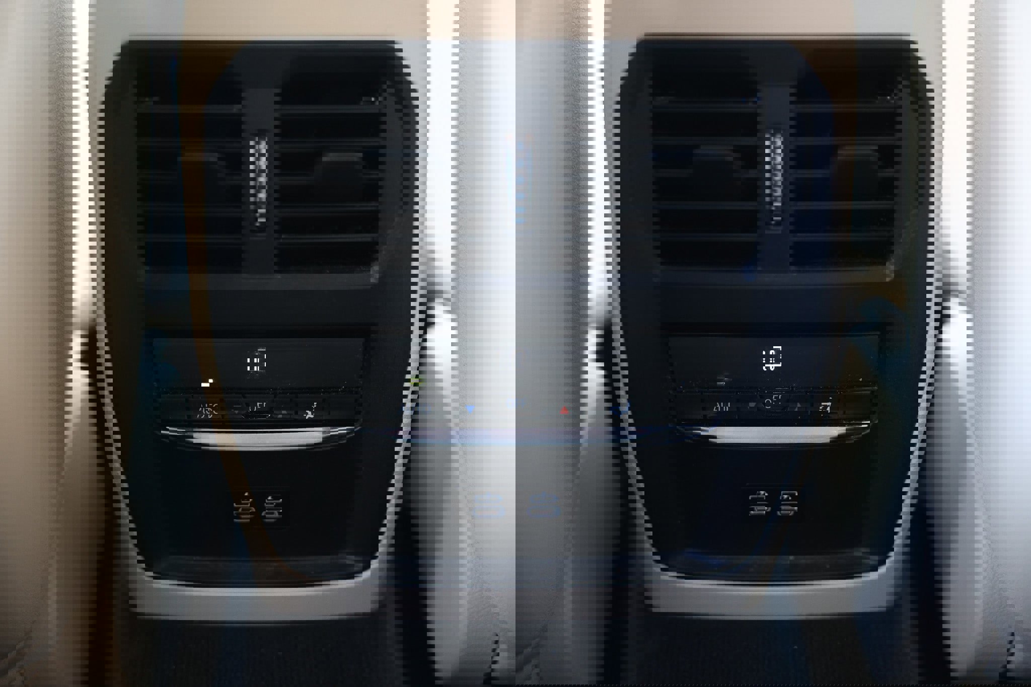 Used 2021 BMW 330i Sedan w/ Convenience Package image 46