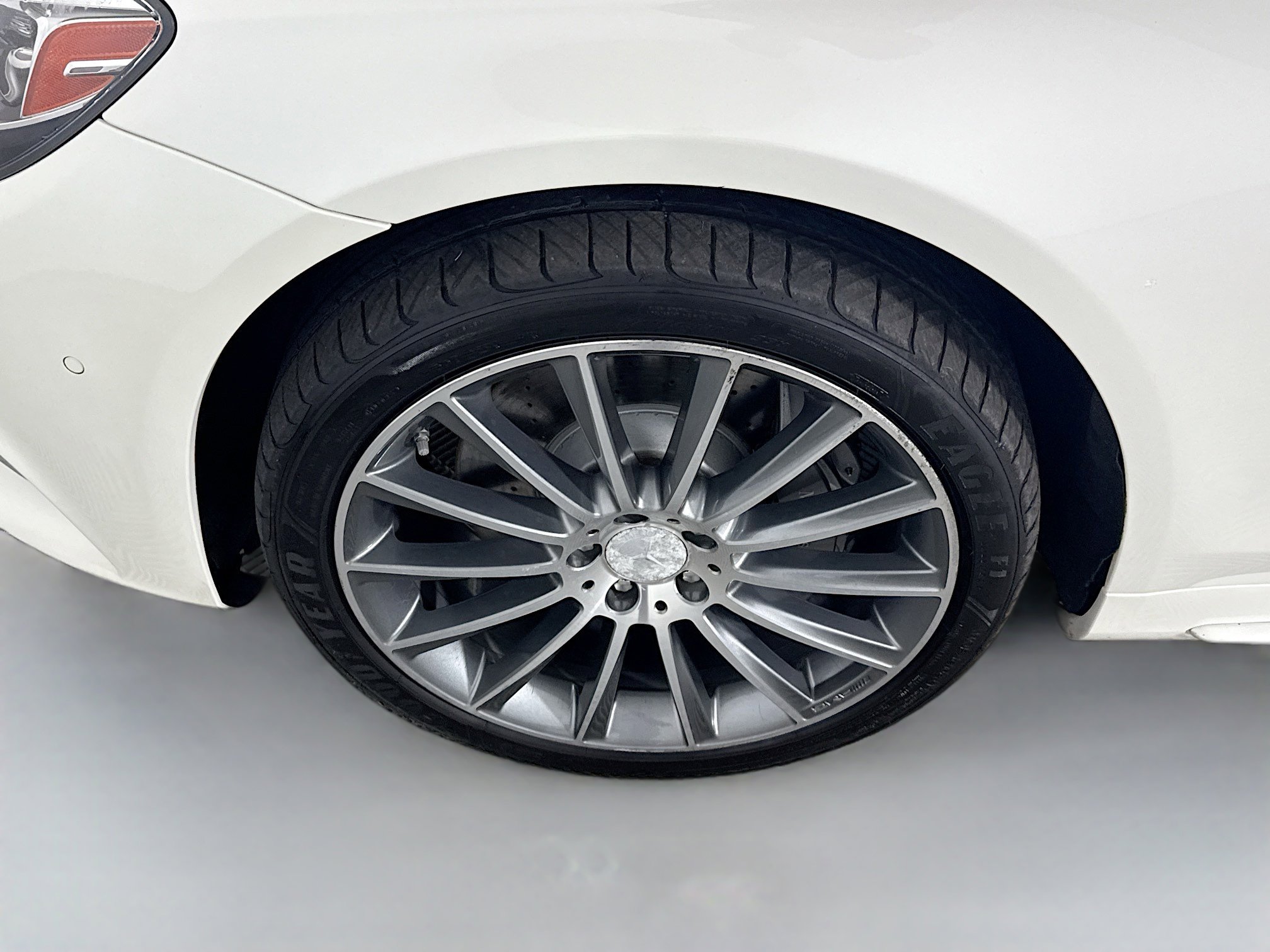 Used 2017 Mercedes-Benz S 550 Sedan image 38