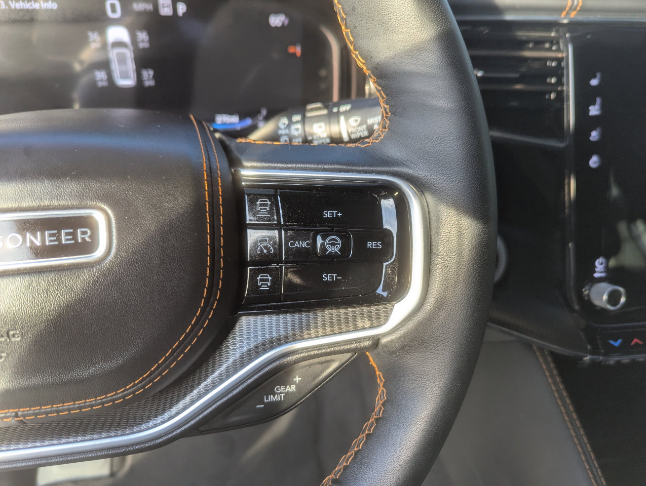 Used 2024 Jeep Grand Wagoneer Series III w/ Rear Seat Video Group 1 image 17