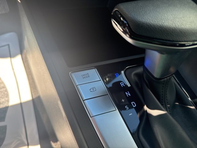 Certified 2025 Hyundai Elantra SE image 34