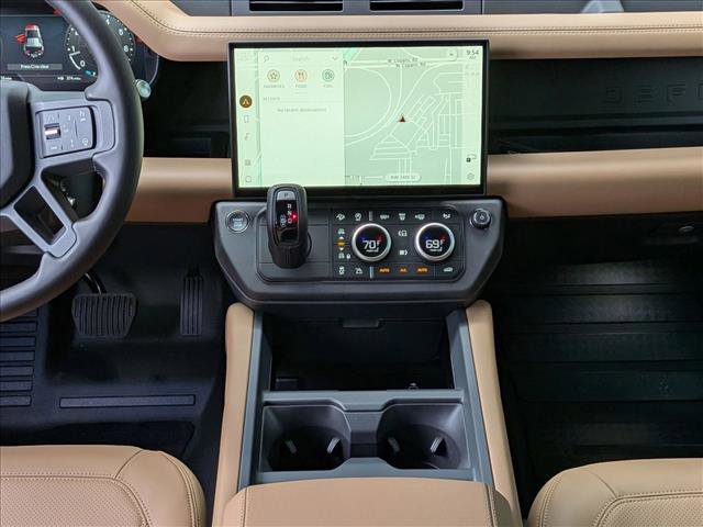 New 2026 Land Rover Defender 110 X-Dynamic SE image 11
