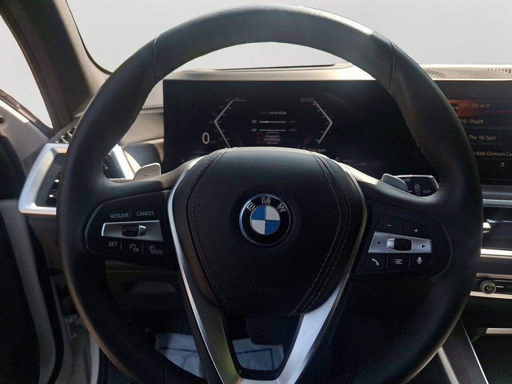 Certified 2025 BMW X5 xDrive50e w/ Climate Comfort Package image 20