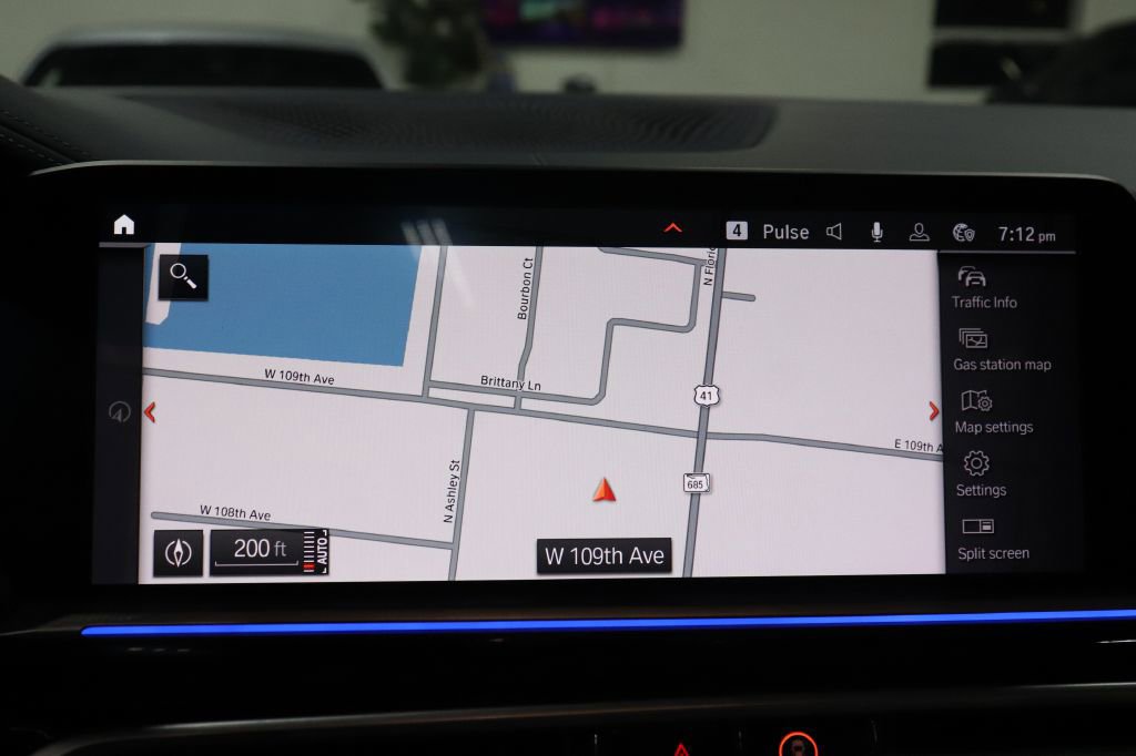 Used 2020 BMW X7 M50i w/ Dynamic Handling Package image 35