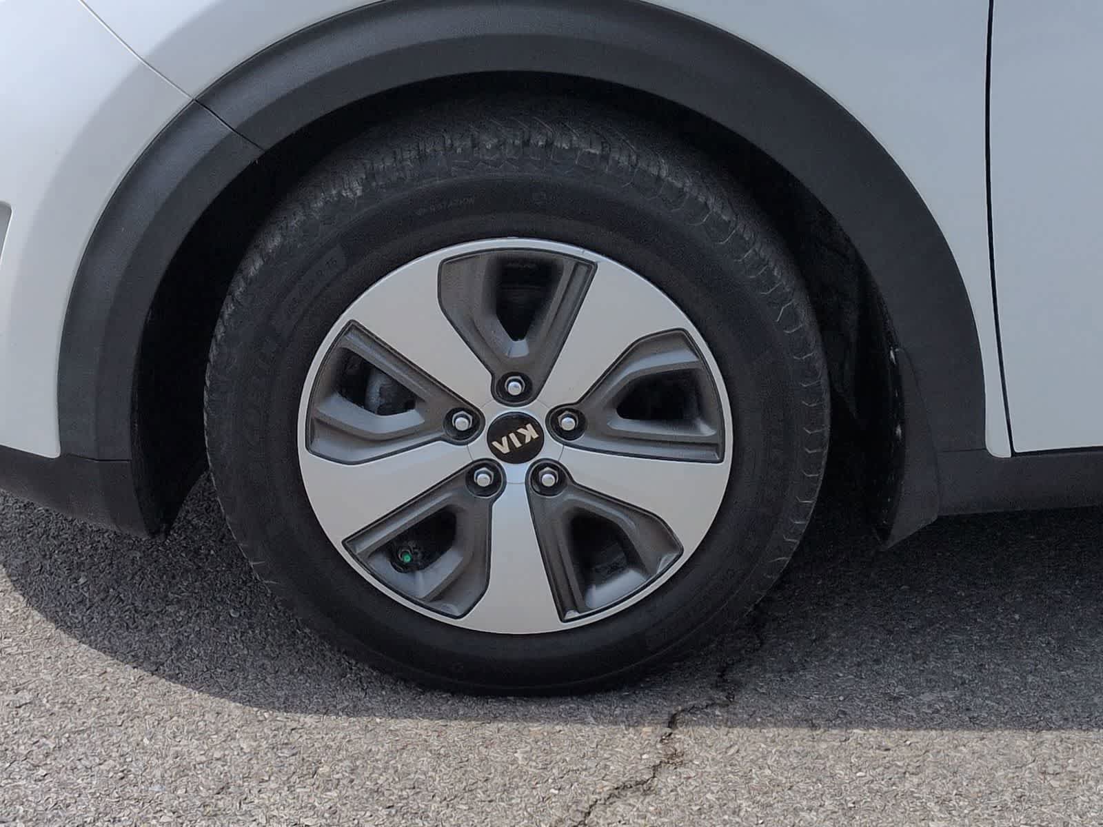 Used 2019 Kia Niro EX FWD image 14