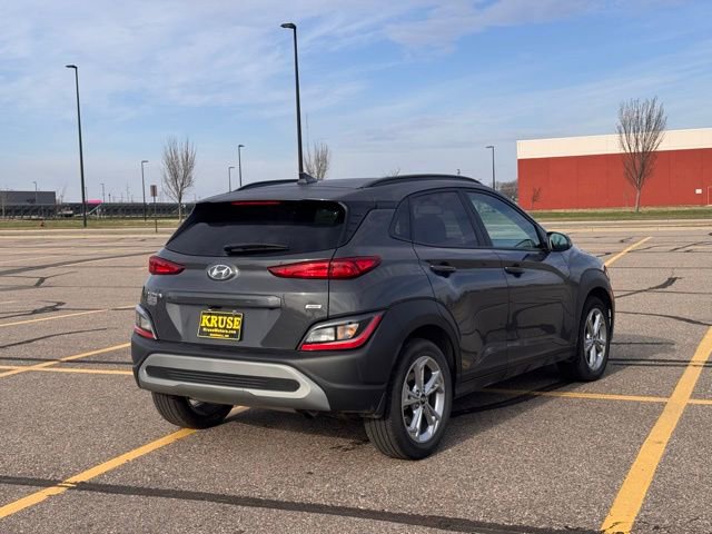 Used 2023 Hyundai Kona SEL w/ Convenience Package AWD/4WD image 3