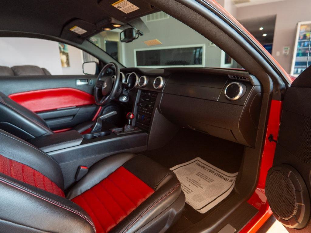 Used 2007 Ford Mustang Shelby GT500 RWD image 19