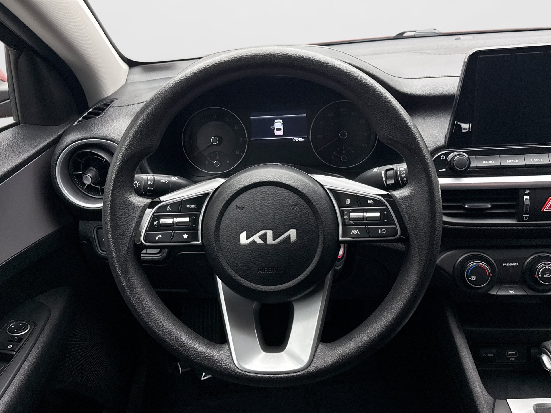Used 2024 Kia Forte LXS FWD image 12