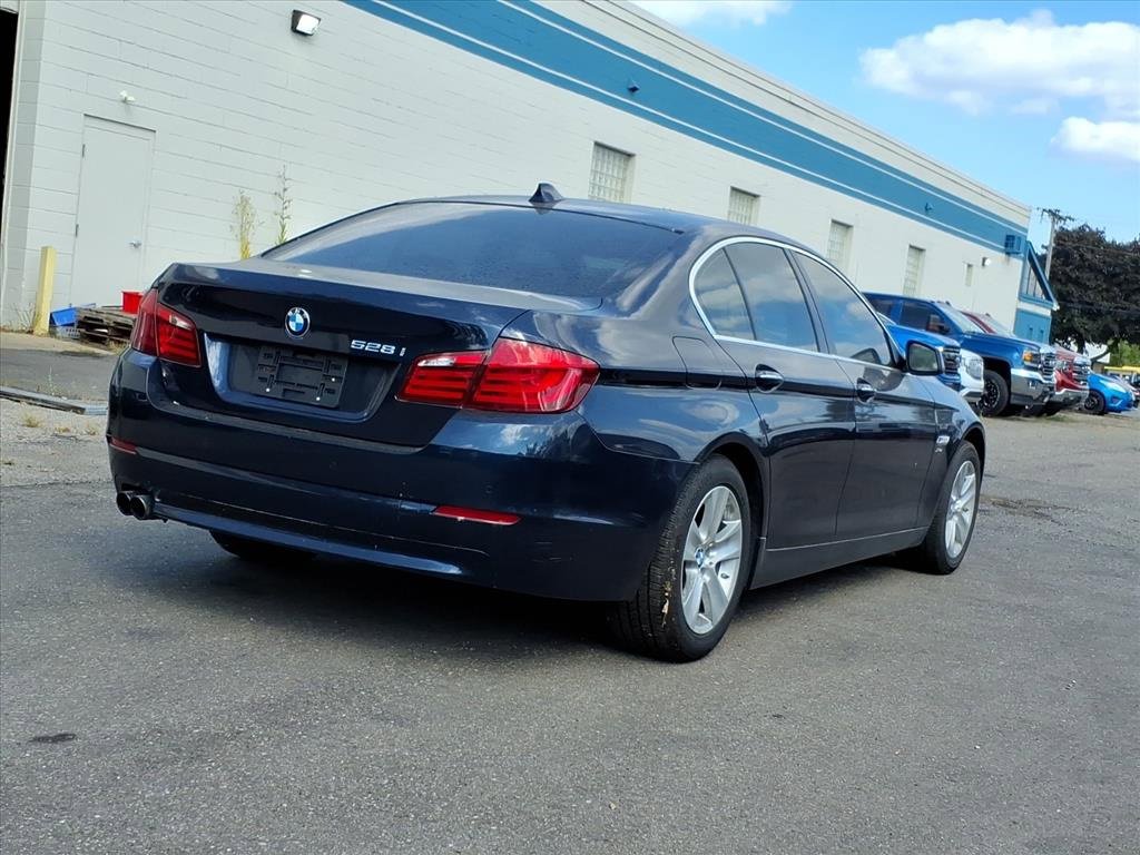 Used 2012 BMW 528i xDrive Sedan image 5