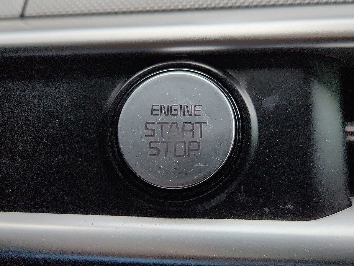 Used 2023 Kia K5 GT-Line image 9