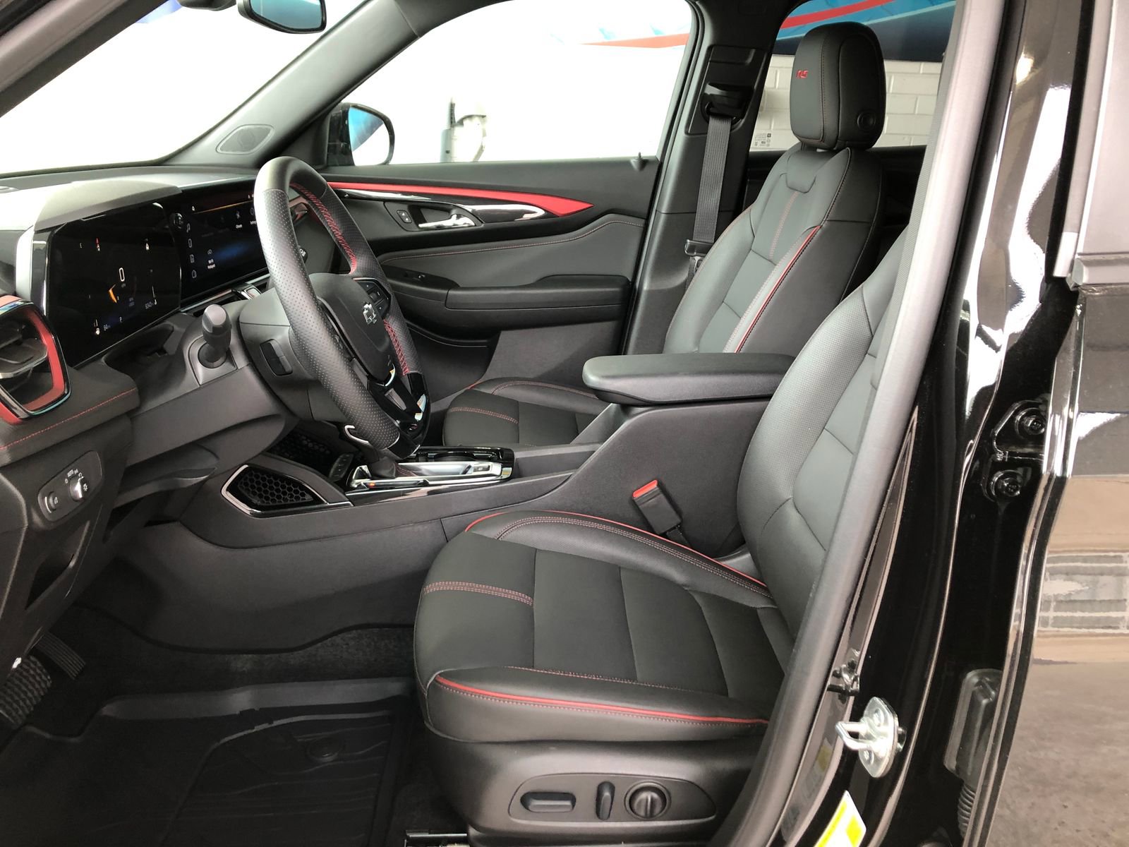 Certified 2025 Chevrolet TrailBlazer RS w/ Convenience Package image 20