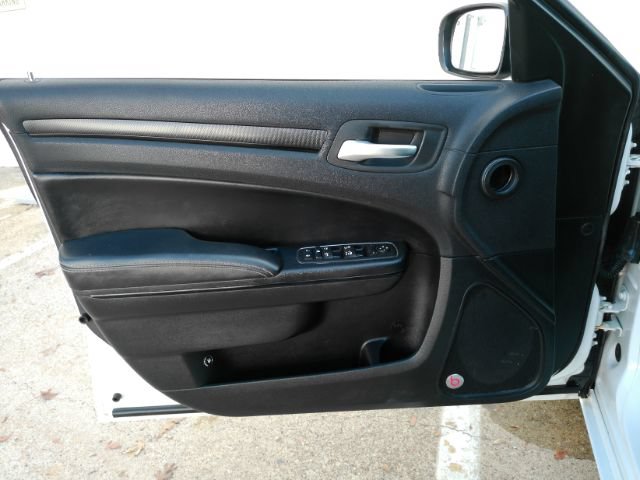Used 2015 Chrysler 300 S AWD/4WD image 11