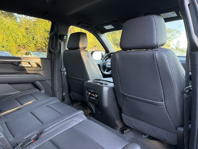 Used 2025 Chevrolet Tahoe LT AWD/4WD image 18