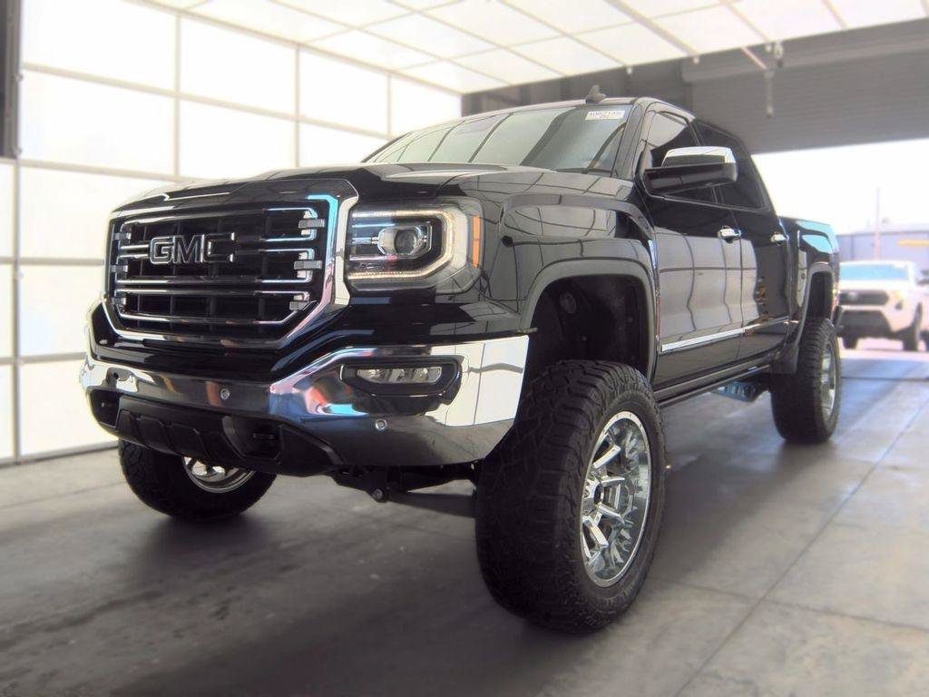 Used 2018 GMC Sierra 1500 SLT AWD/4WD image 4