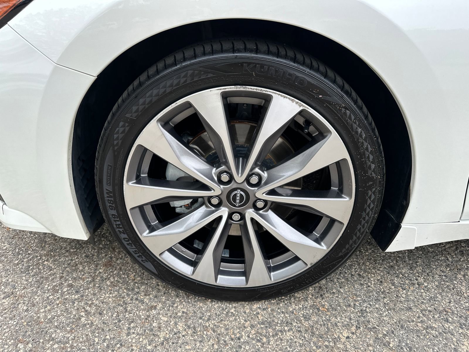 Used 2023 Nissan Maxima Platinum w/ Sport Mat Group image 9