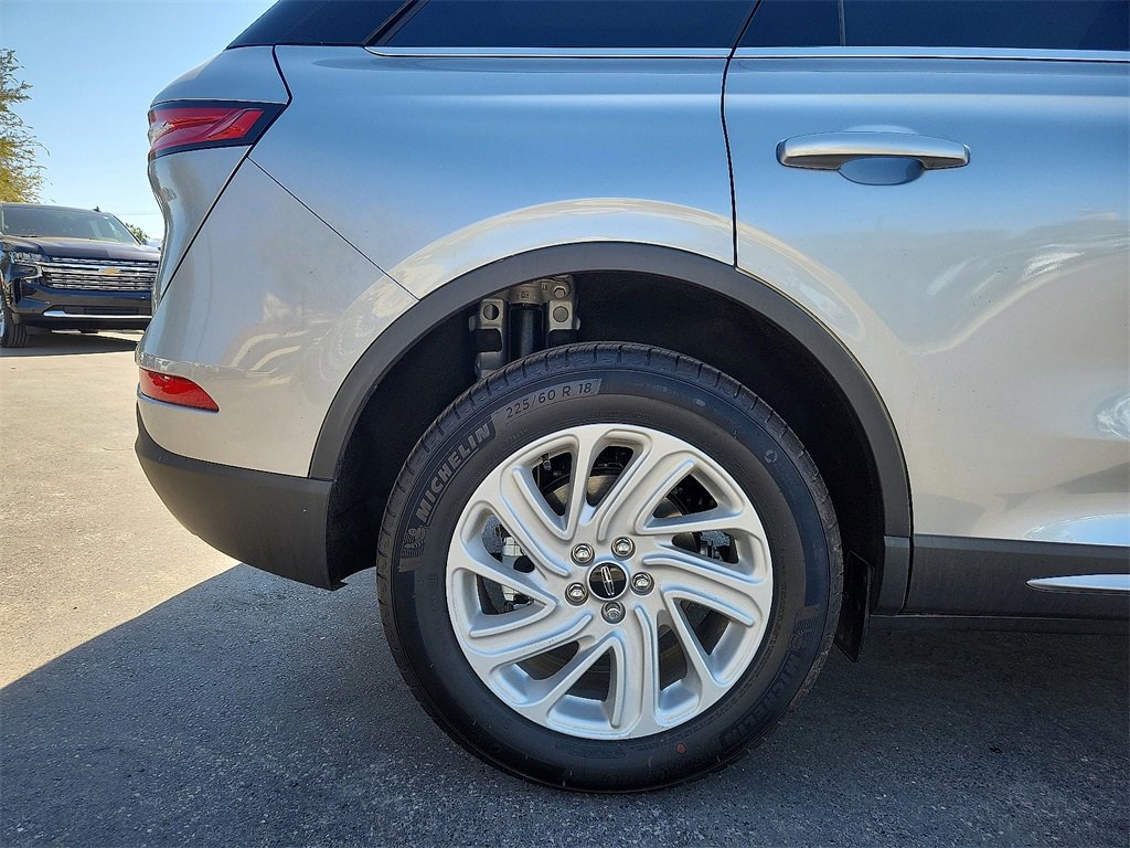 Used 2023 Lincoln Corsair FWD image 9