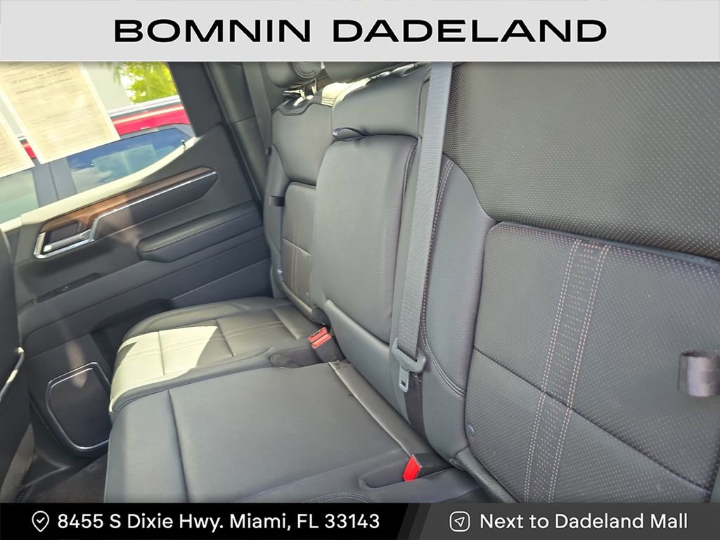 Used 2023 Chevrolet Silverado 1500 High Country image 15
