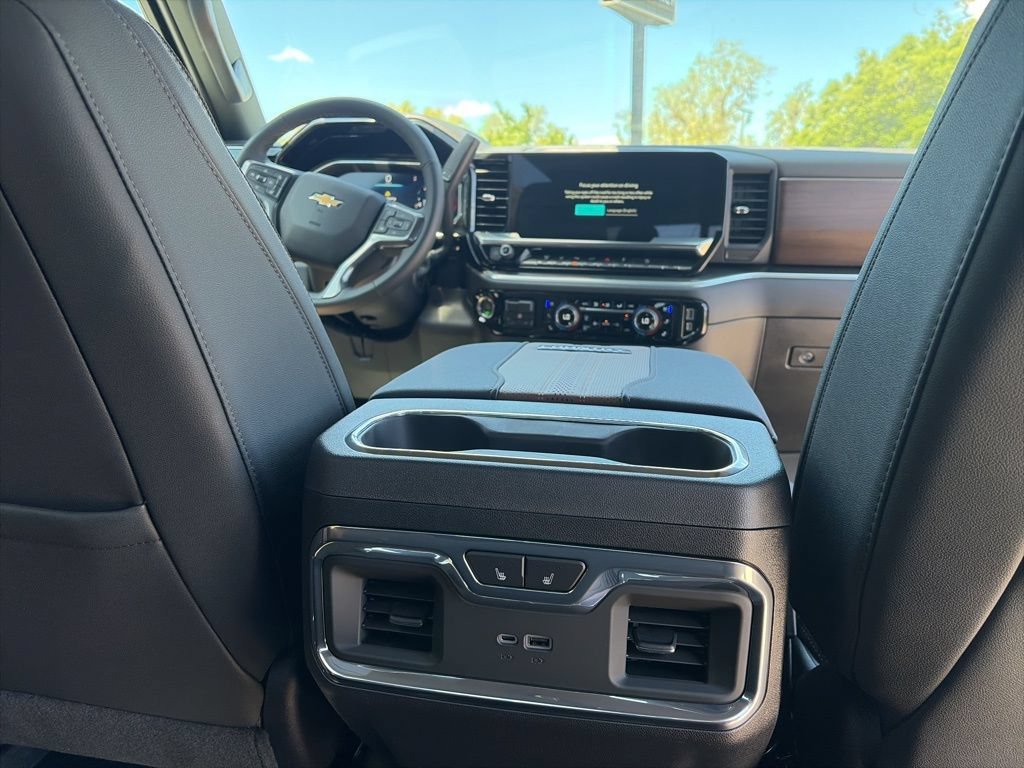 New 2026 Chevrolet Silverado 3500 High Country w/ High Country Premium Package AWD/4WD image 20
