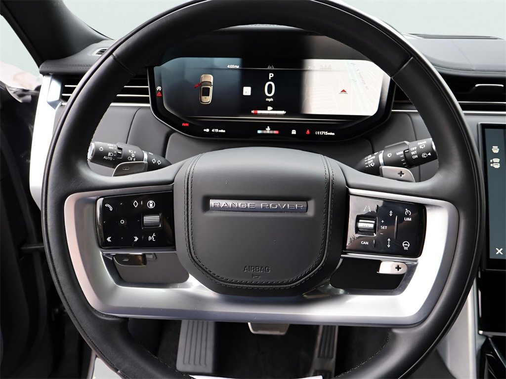 Used 2025 Land Rover Range Rover SE image 29