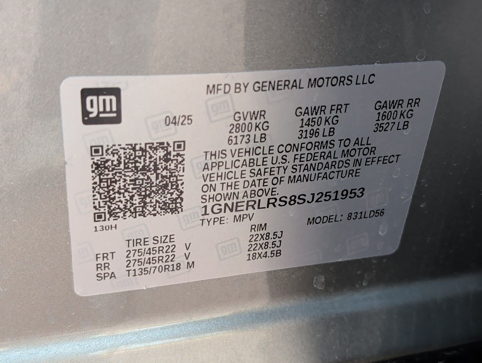 Used 2025 Chevrolet Traverse RS FWD image 30