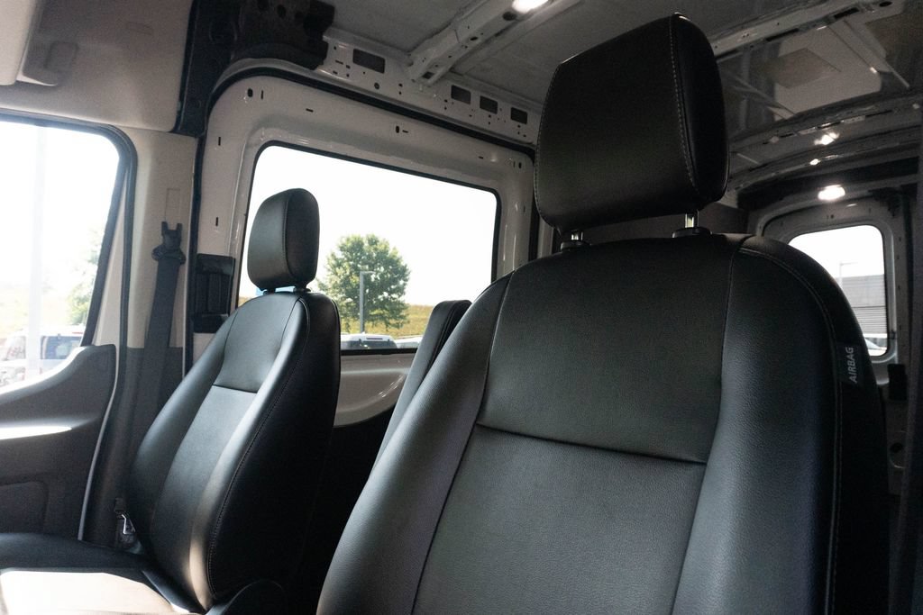 Used 2024 Ford Transit 250 148 Medium Roof w/ Load Area Protection Package RWD image 20