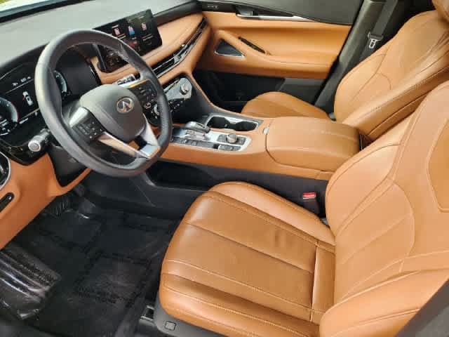 Certified 2025 INFINITI QX60 Sensory AWD/4WD image 2