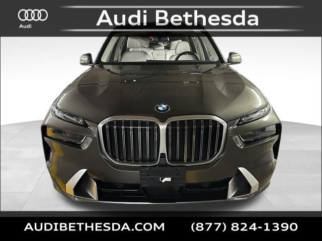 Used 2024 BMW X7 xDrive40i w/ Executive Package AWD/4WD image 2