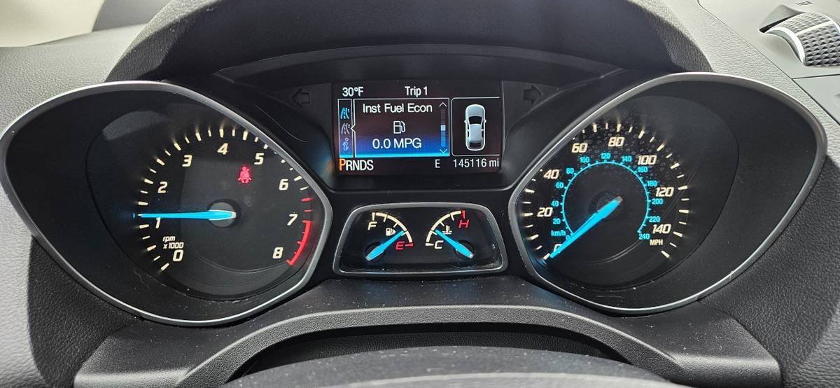 Used 2016 Ford Escape SE w/ SE Leather Comfort Package AWD/4WD image 18