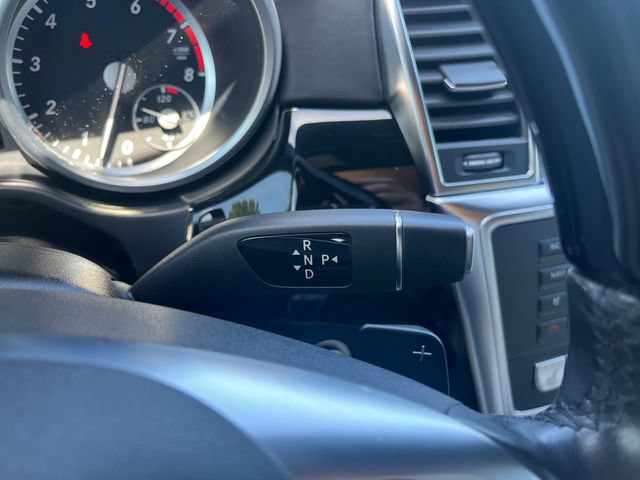 Used 2016 Mercedes-Benz GL 550 4MATIC image 29