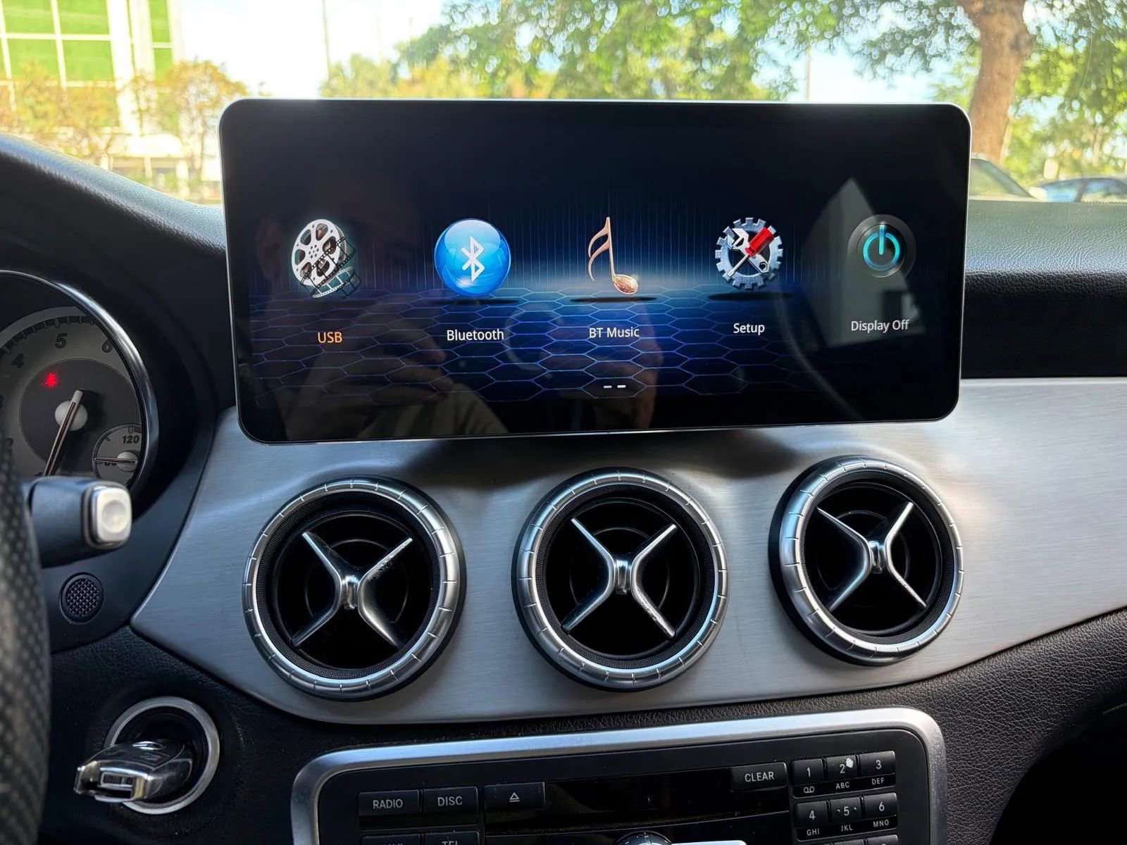 Used 2014 Mercedes-Benz CLA 250 w/ Sport Package image 32