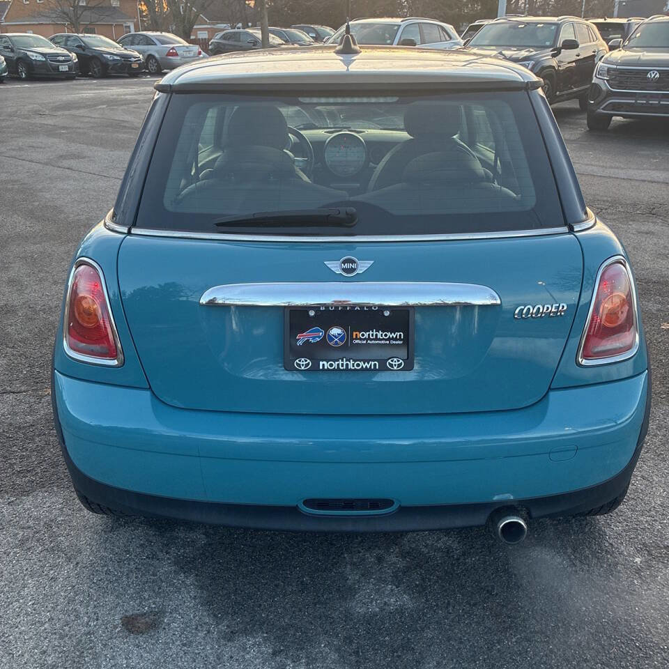 Used 2009 MINI Cooper Hardtop image 7