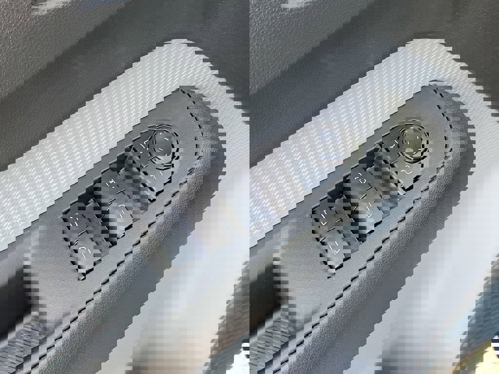 New 2027 Chevrolet Bolt LT image 12