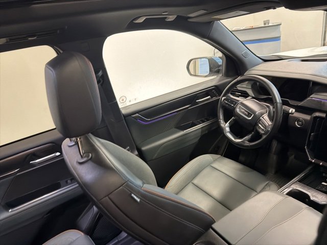 Used 2025 GMC Acadia AT4 image 29