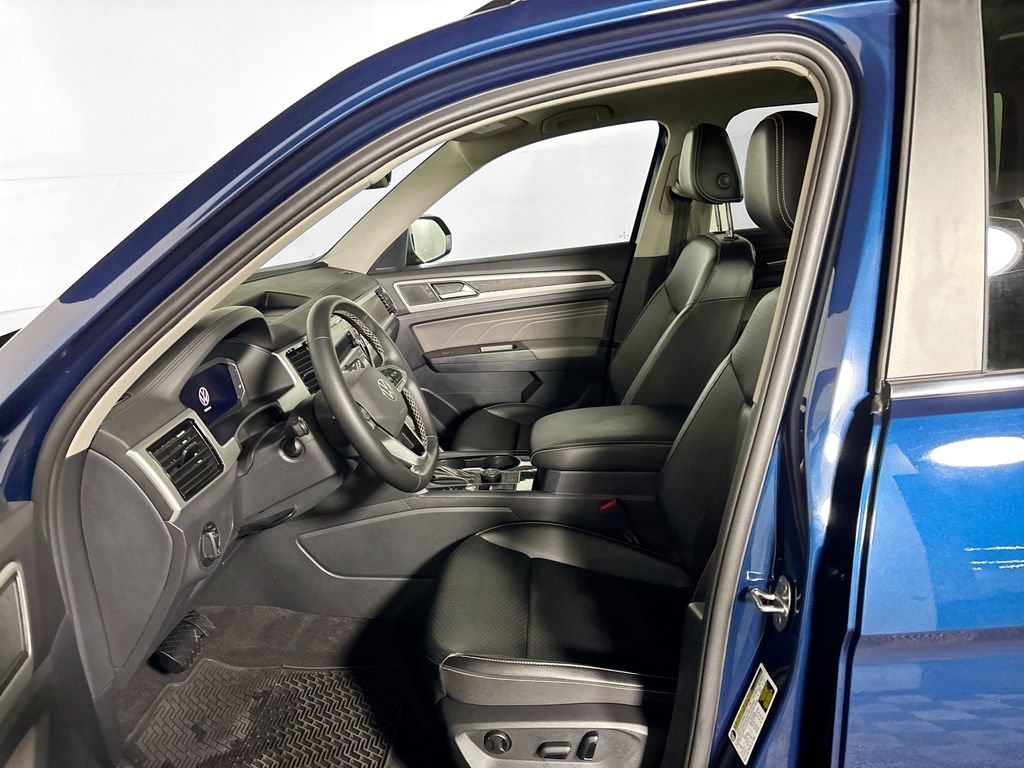 Certified 2022 Volkswagen Atlas SE image 12