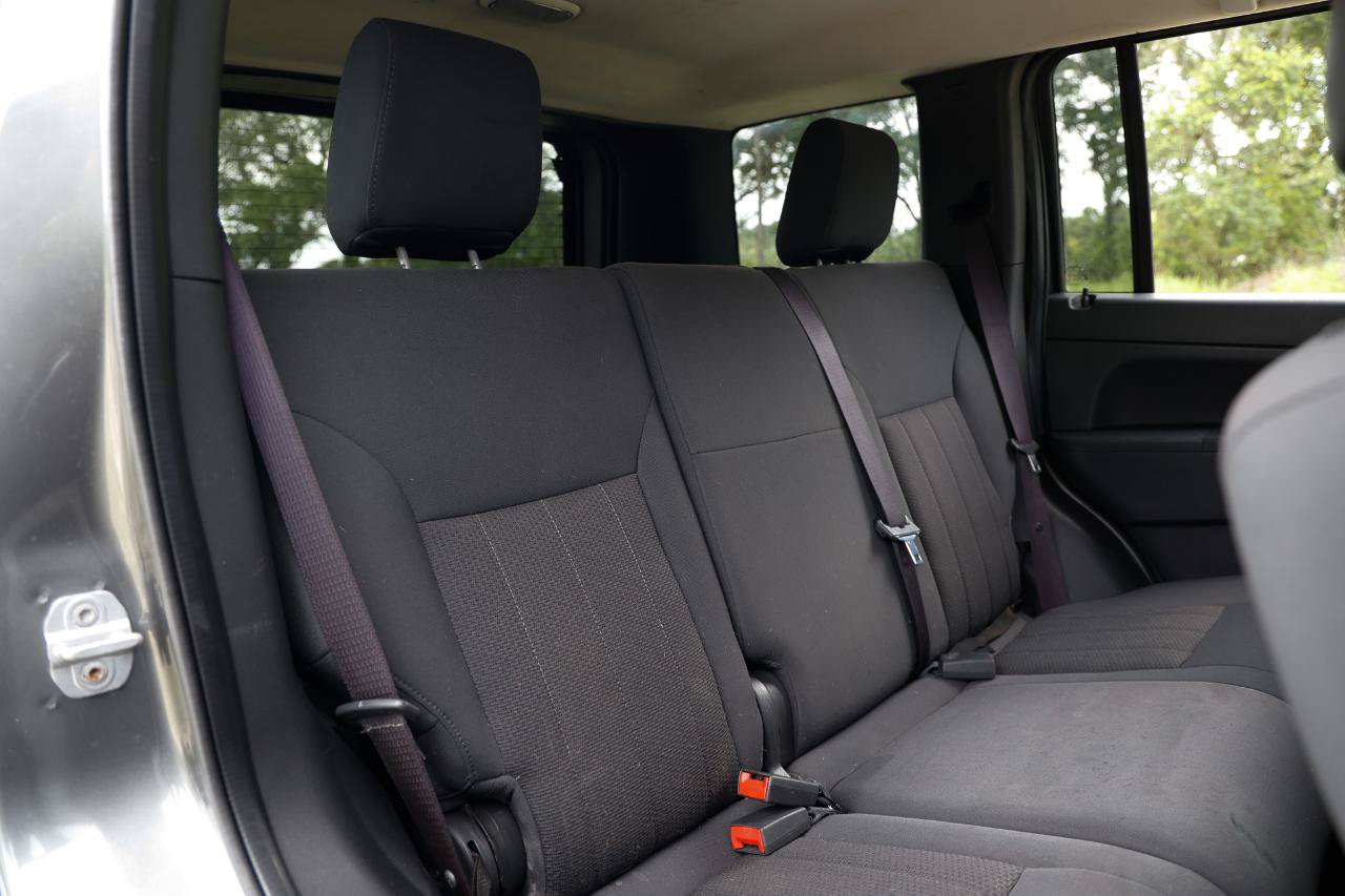 Used 2012 Jeep Liberty Sport w/ Popular Equipment Group AWD/4WD image 14