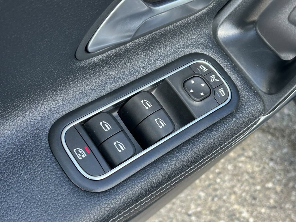 Used 2025 Mercedes-Benz CLA 250 image 22