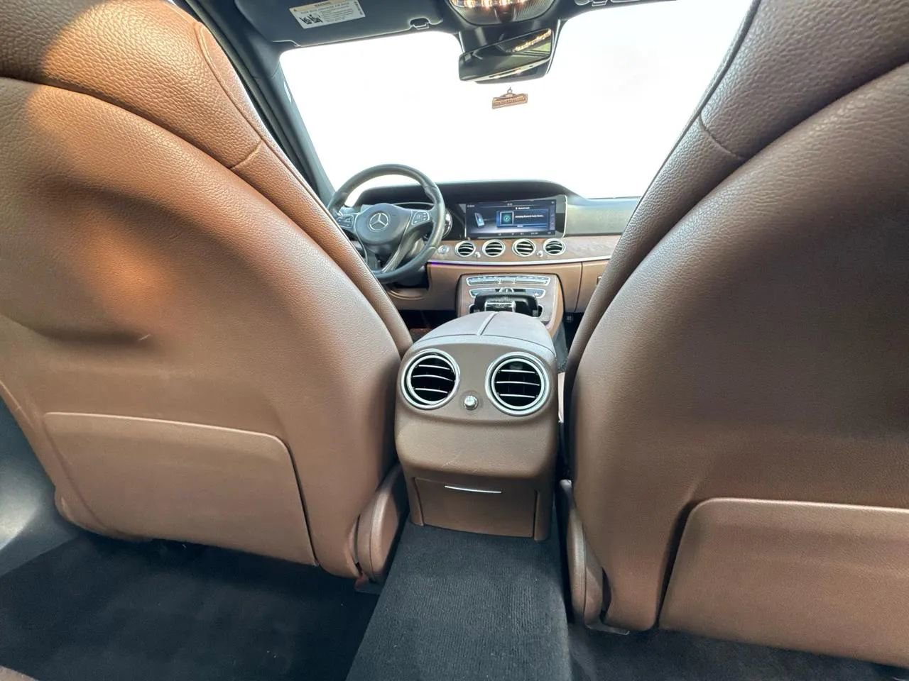 Used 2018 Mercedes-Benz E 300 image 32