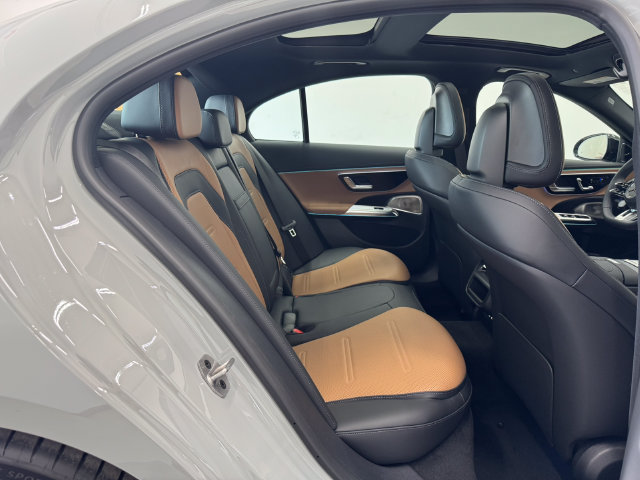 New 2026 Mercedes-Benz E 53 AMG e 4MATIC Sedan image 21