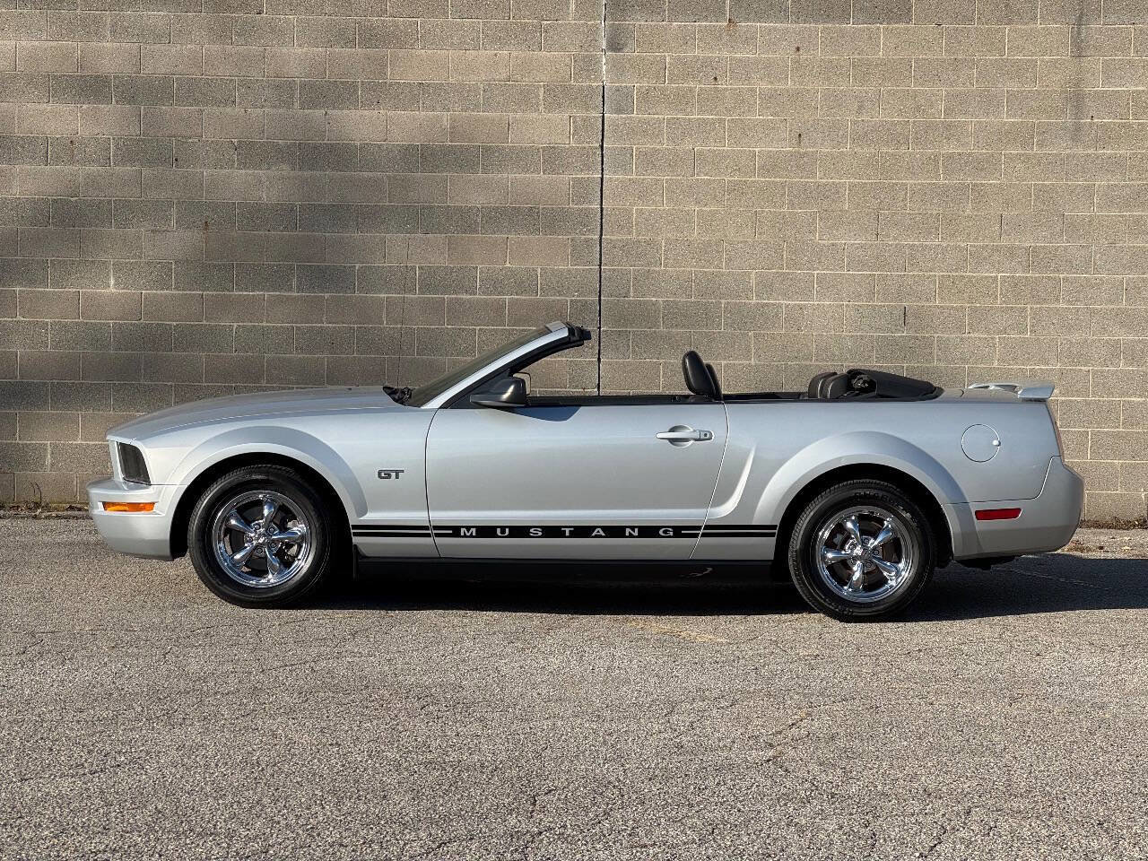 Used 2005 Ford Mustang Convertible
