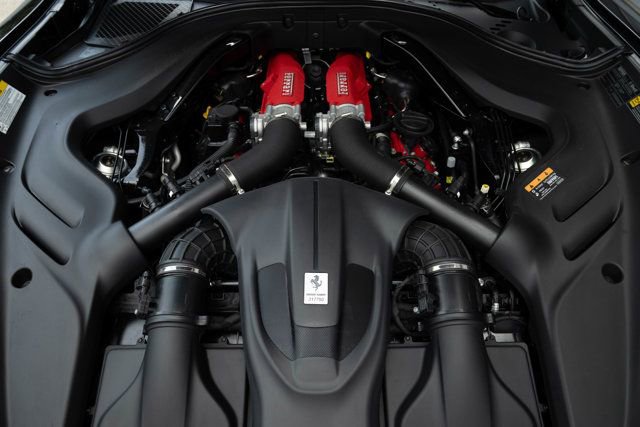 Used 2025 Ferrari Roma Spider image 12