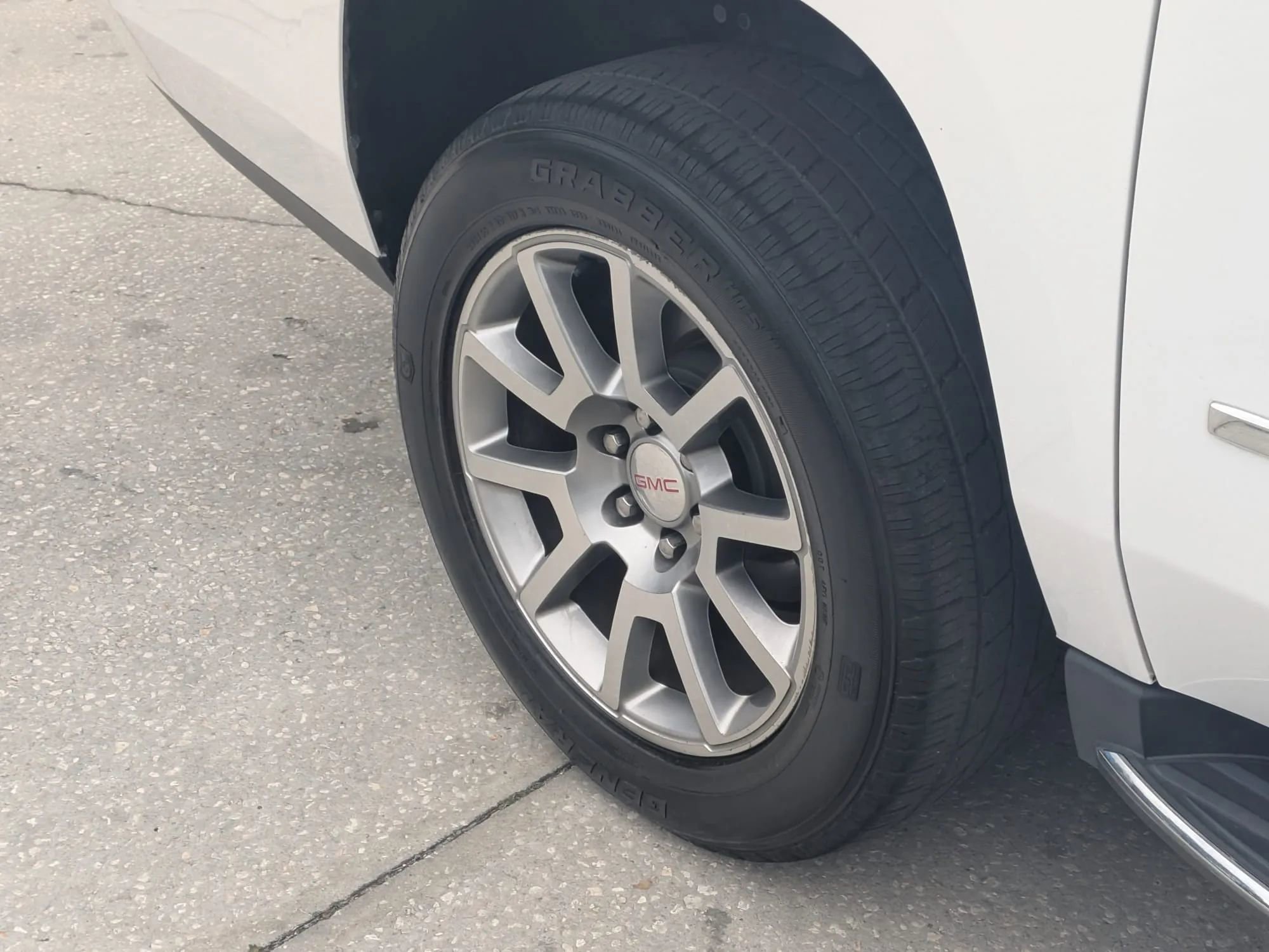 Used 2020 GMC Yukon XL Denali RWD image 6