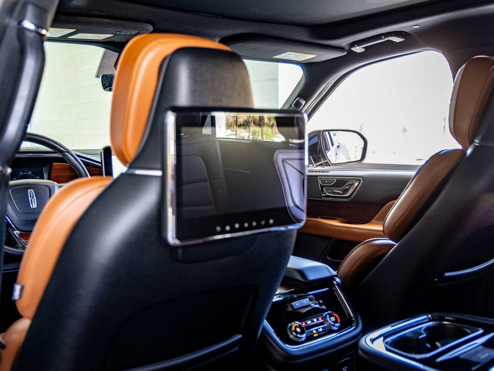 Used 2018 Lincoln Navigator L Reserve w/ Technology Package AWD/4WD image 28
