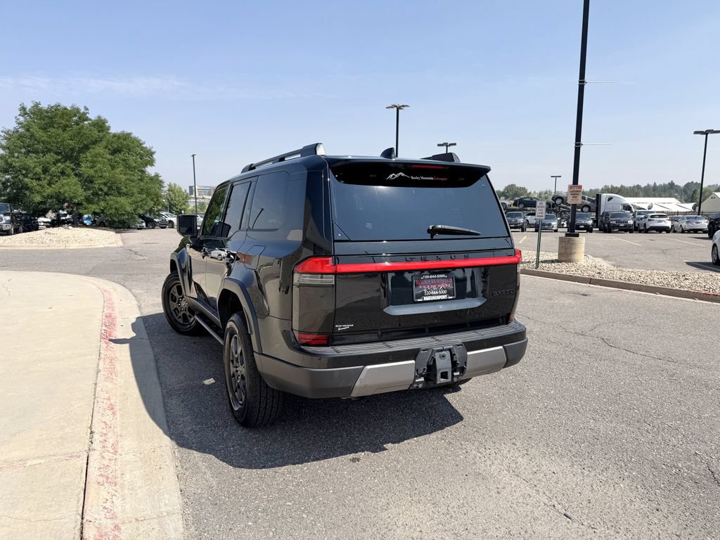 Used 2024 Lexus GX 550 AWD/4WD image 7