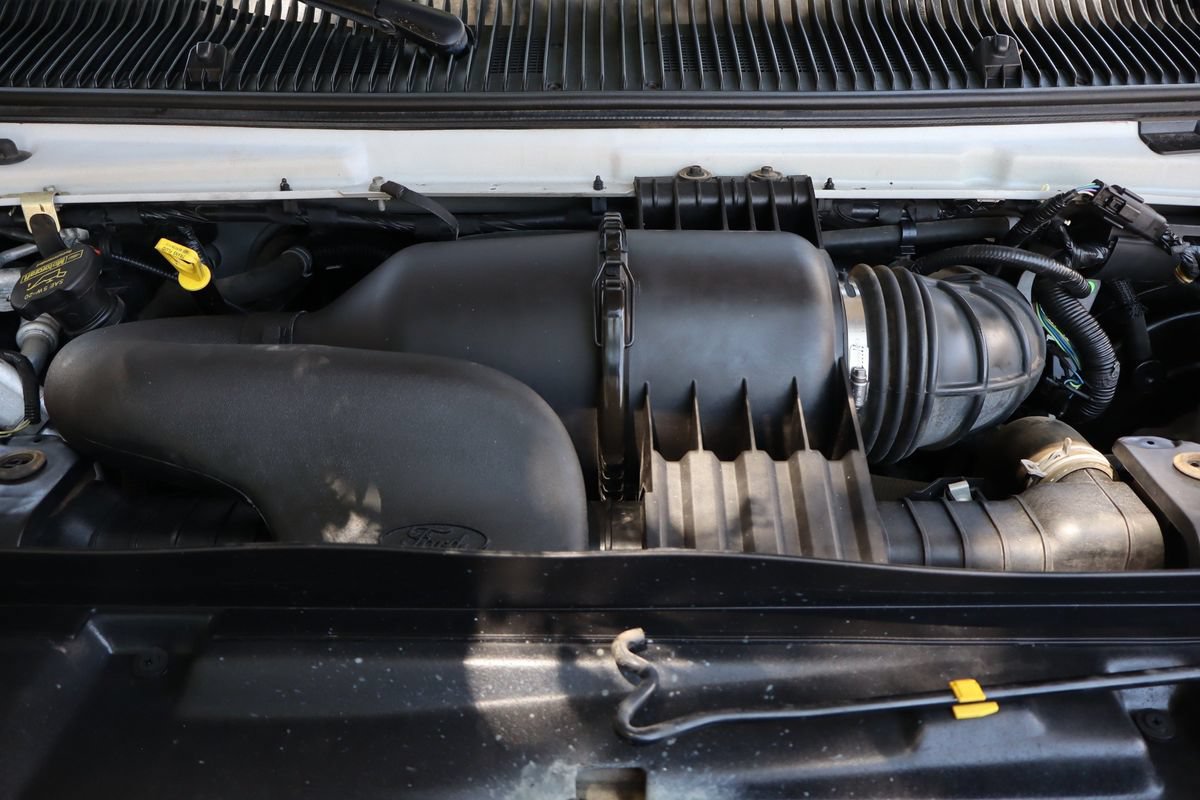 Used 2012 Ford E-350 and Econoline 350 XLT RWD image 37