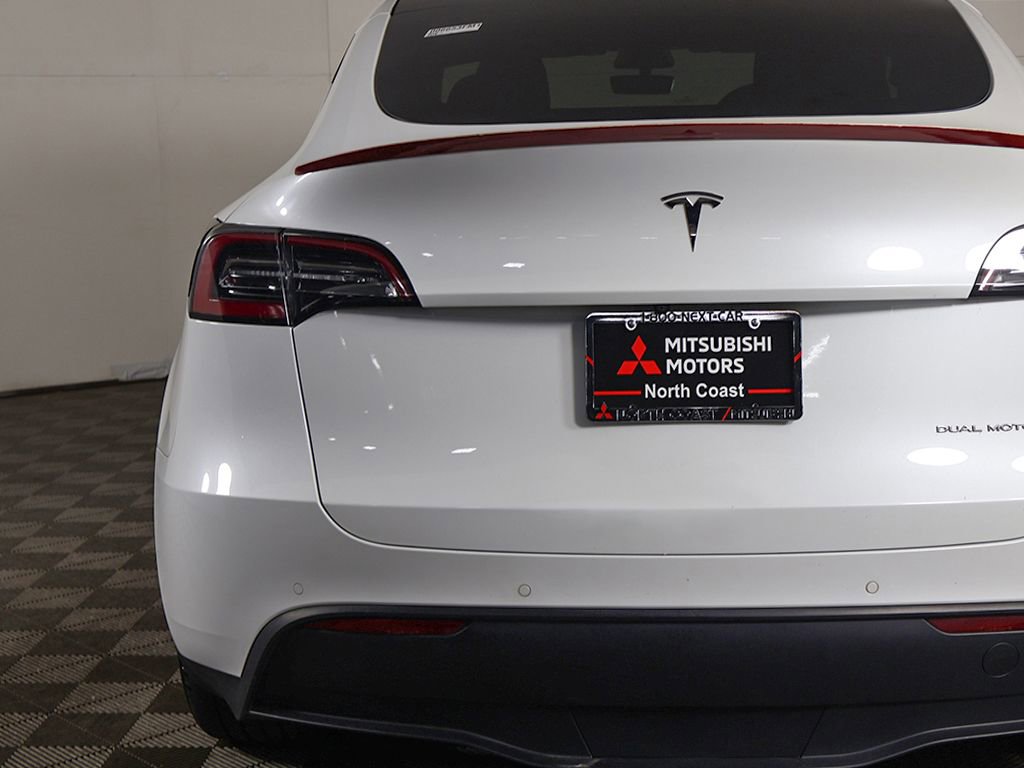 Used 2020 Tesla Model Y Long Range image 18